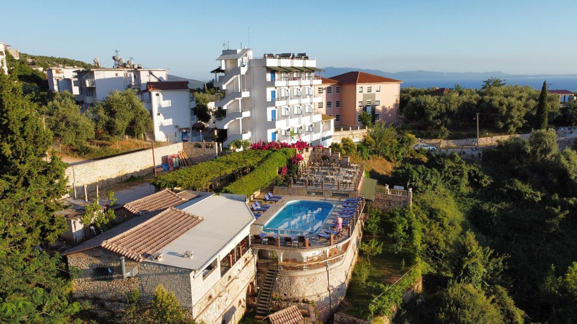 Itaka Hotel Lukova Dış mekan fotoğraf