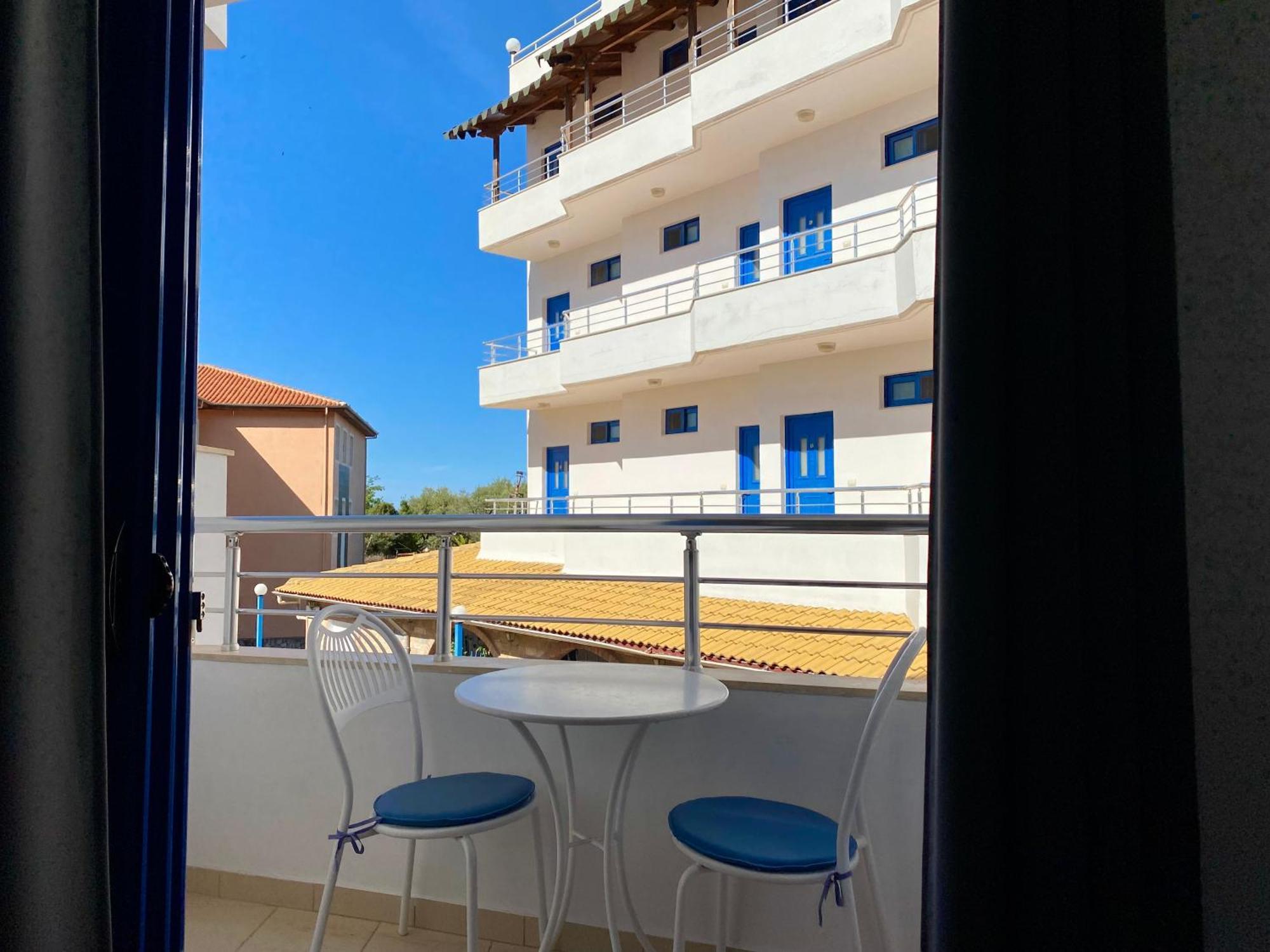 Itaka Hotel Lukova Dış mekan fotoğraf
